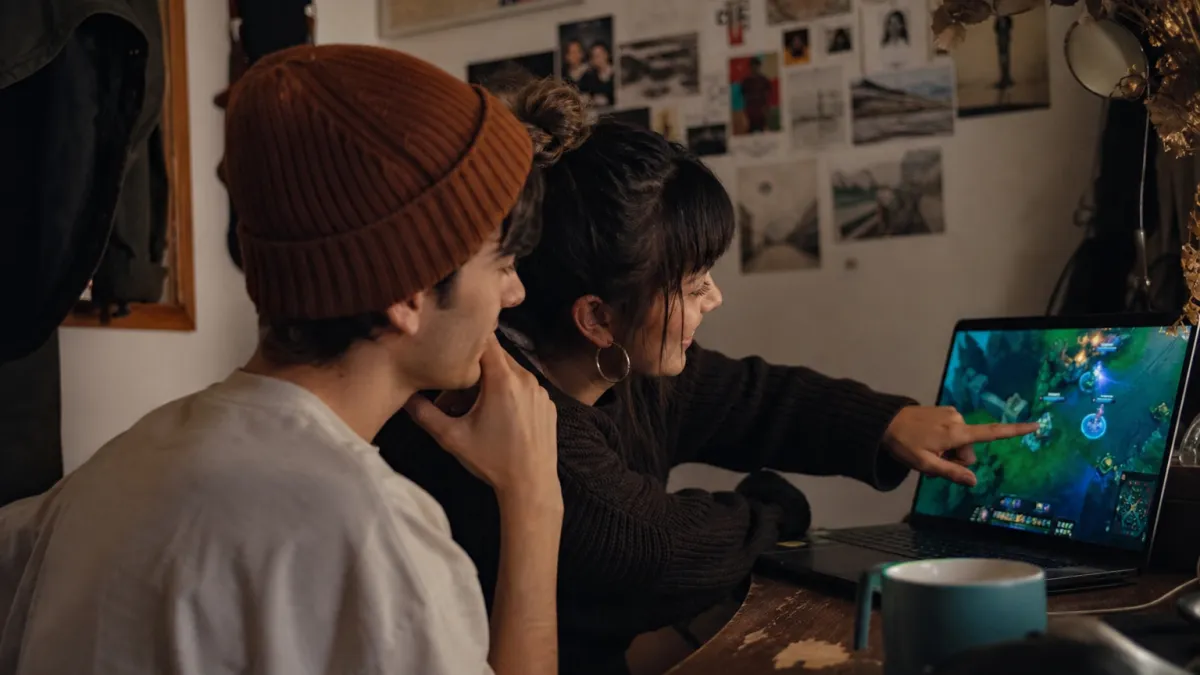 Comment trouver une copine geek : le guide pour réussir